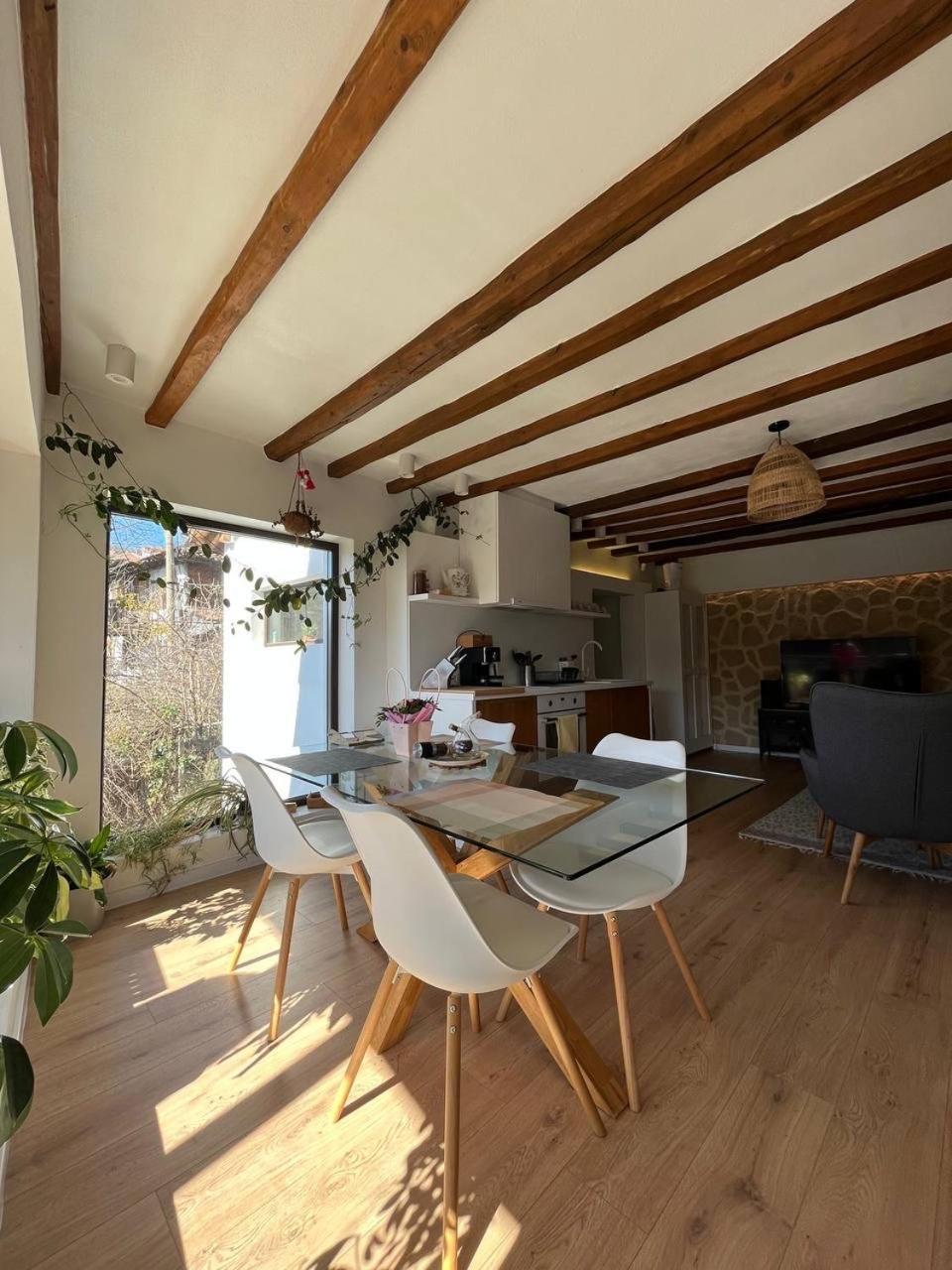 Spring/Пролет Veliko Tarnovo Apartment Exterior foto